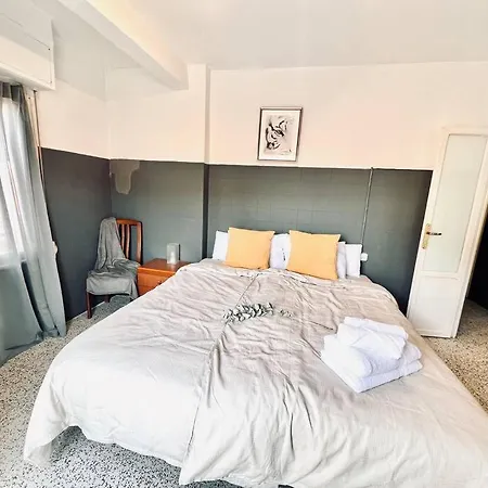 City Apartment *
